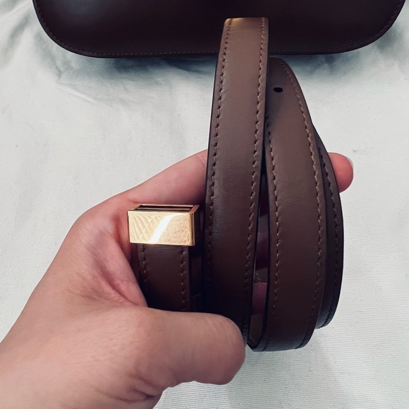 CELINE MEDIUM CLASSIC BAG IN BOX CALFSKIN CAMEL - Picture 11 of 17